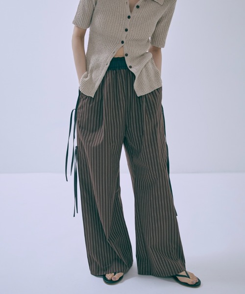 EN NEUME(エンノイム)の「Side Ribbon Stripe Pants(その他パンツ・レディース・ブルー/ブラウン/ベージュ・0/1)」の14枚目の写真