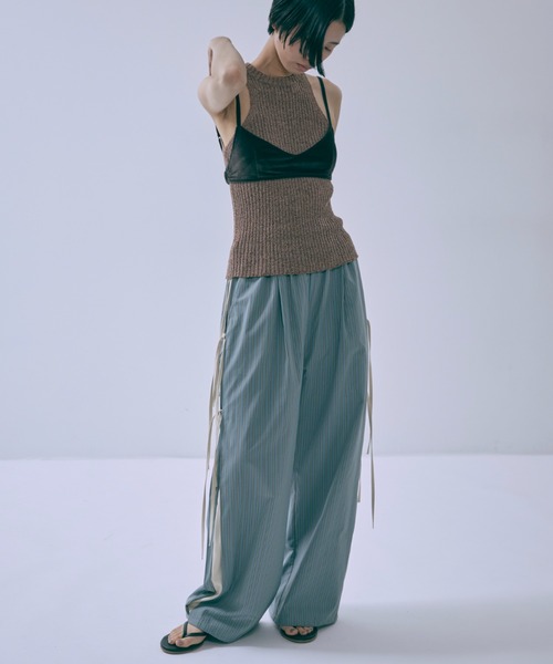 EN NEUME(エンノイム)の「Side Ribbon Stripe Pants(その他パンツ・レディース・ブルー/ブラウン/ベージュ・0/1)」の19枚目の写真