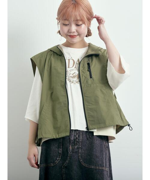 SM2（エスエムツー）の「ナイロンフードジップベスト（ベスト・レディース・チャコールグレー/カーキ/オフホワイト・F）」の3枚目の写真