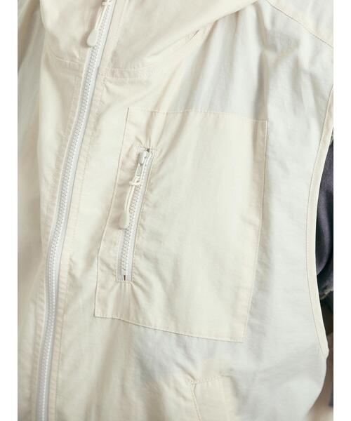 SM2（エスエムツー）の「ナイロンフードジップベスト（ベスト・レディース・チャコールグレー/カーキ/オフホワイト・F）」の19枚目の写真