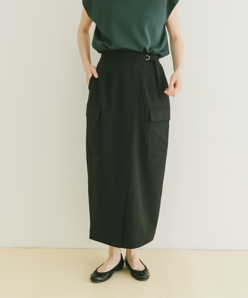 ITEMS URBANRESEARCH（アイテムズ アーバンリサーチ）の「ラップカーゴスカート（スカート・レディース・ブラック/カーキ・FREE）」の3枚目の写真