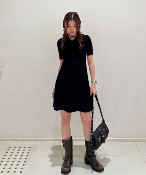 SLY(スライ)の「COLLARED PLEATS HG S/OP カラード プリーツ ハイゲージ ショートワンピース 半袖 夏服(ワンピース・レディース・ブラック/グレー/ネイビー・1/2)」の17枚目の写真