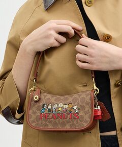 【COACH X PEANUTS】チャーター スリム クロスボディ PEANUTS ショルダーバッグ 「COACH X PEANUTS」チャーター