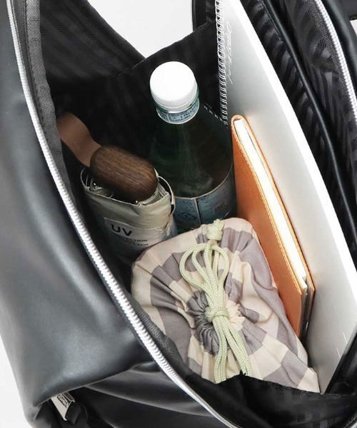 REGiSTA(レジスタ)の「REGiSTA PULEATHER SNART BACK PACK(バックパック/リュック・メンズ・ネイビー/ブラック・FREE)」の10枚目の写真