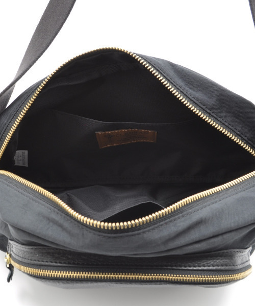 CLEDRAN(クレドラン)の「【本革×ナイロン】CL3845 ARU COMBI SHOULDER 軽量 ボディバッグ(ショルダーバッグ・レディース・ベージュ系その他/グレー系その他/ブラック系その他・FREE)」の12枚目の写真