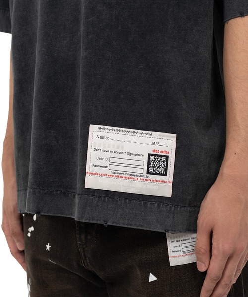 Maison MIHARA YASUHIRO(メゾンミハラヤスヒロ)の「Amateur Sewn Like T-shirt(Tシャツ/カットソー・メンズ・ブラック/グレー・44/48/46)」の9枚目の写真