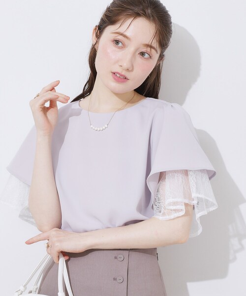 couture brooch（クチュールブローチ）の「【マシンウォッシャブル・一枚で着映える】レース重ねフレアブラウス（シャツ/ブラウス・レディース・サンドベージュ/ブラック/サックスブルー/オフホワイト・36/38/40/42）」の4枚目の写真