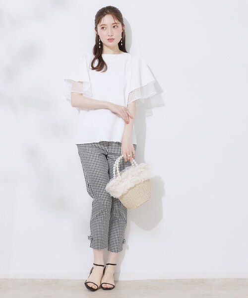 couture brooch（クチュールブローチ）の「【マシンウォッシャブル・一枚で着映える】レース重ねフレアブラウス（シャツ/ブラウス・レディース・サンドベージュ/ブラック/サックスブルー/オフホワイト・36/38/40/42）」の17枚目の写真