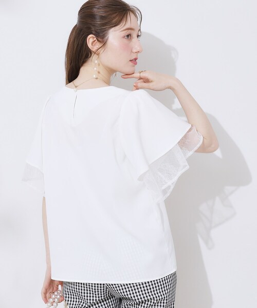 couture brooch（クチュールブローチ）の「【マシンウォッシャブル・一枚で着映える】レース重ねフレアブラウス（シャツ/ブラウス・レディース・サンドベージュ/ブラック/サックスブルー/オフホワイト・36/38/40/42）」の22枚目の写真