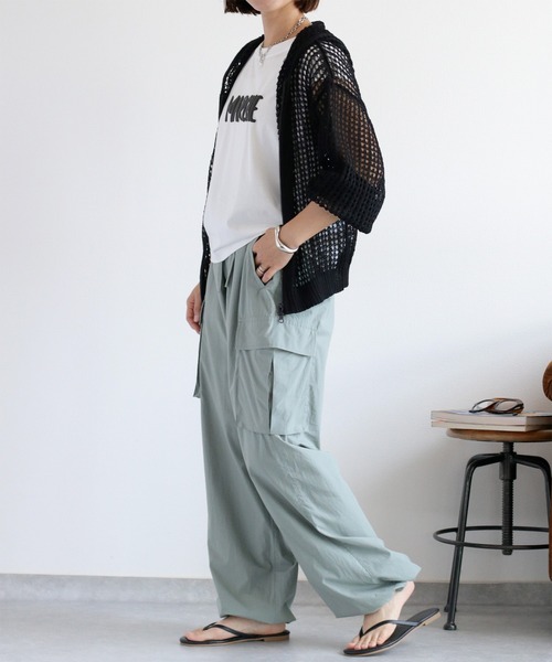 cepo(セポ)の「〈さらっと涼しい、シルキータッチ♪〉シルケットノースリーブロゴTee(Tシャツ/カットソー・レディース・ブラック/オフホワイト/ブラウン・M)」の15枚目の写真