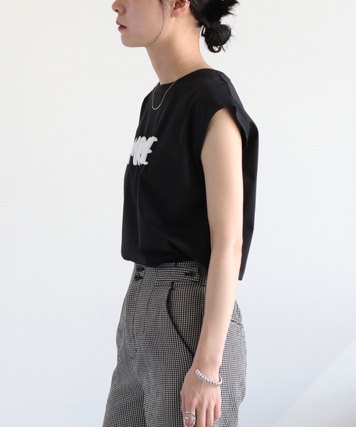 cepo(セポ)の「〈さらっと涼しい、シルキータッチ♪〉シルケットノースリーブロゴTee(Tシャツ/カットソー・レディース・ブラック/オフホワイト/ブラウン・M)」の11枚目の写真
