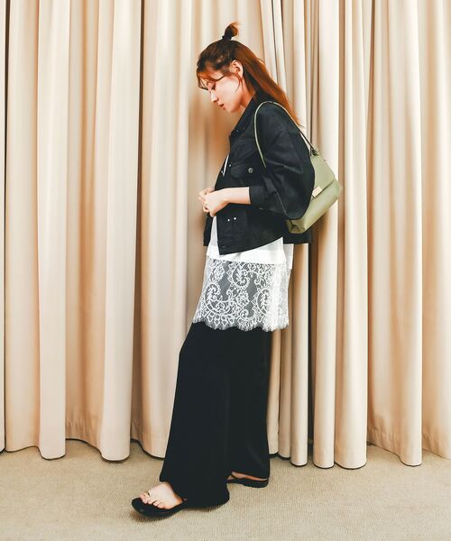 le.coeur blanc（ルクールブラン）の「ライトデニムジャケット（デニムジャケット・レディース・ブラック/ネイビー・38）」の6枚目の写真