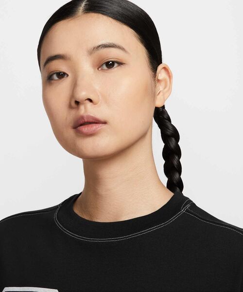 NIKE(ナイキ)の「ナイキ スポーツウェア ウィメンズ ショートスリーブ Tシャツ / Nike Sportswear Women's Short-Sleeve T-Shirt HV4973-010 Black(Tシャツ/カットソー・レディース・ブラック・M/XS/L/S/XL)」の13枚目の写真