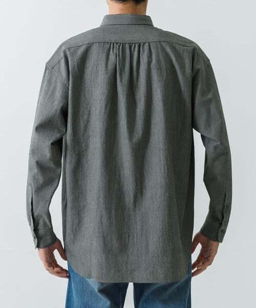 URBAN RESEARCH(アーバンリサーチ)の「new basic ALBATROSS WOOL SHIRTS(シャツ/ブラウス・メンズ・ブラウン/グレー・MEDIUM/LARGE/X-LARGE)」の5枚目の写真