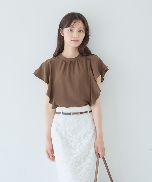 Andemiu（アンデミュウ）の「2WAYラッフルブラウス579750（シャツ/ブラウス・レディース・ブラック/ブラウン/オフホワイト/ブルー・FREE）」の17枚目の写真