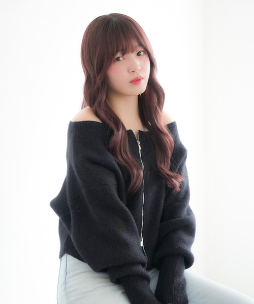 LINEASTORIA（リネアストリア）の「【フルウィッグ・ロング】ビジューロング（ウィッグ・レディース・ゴールド系その他/パープル系その他/ブラウン/ダークブラウン/ブラック・M）」の9枚目の写真