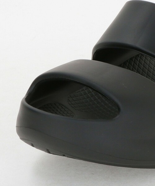 【新品】ZOZOTOWN購入品　「OOFOS」OOyea サンダル OOFOS＞OOmega LUXE サンダル（サンダル）｜OOFOS（ウーフォス