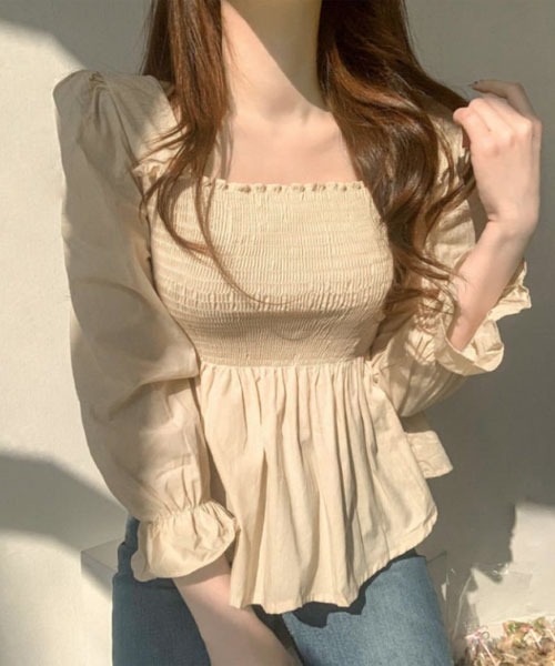 i-dare（アイディア）の「【i-dare】スクエアネック ギャザー  長袖 ブラウス（シャツ/ブラウス・レディース・ホワイト/アイボリー・SMALL/X-LARGE/MEDIUM/LARGE）」の7枚目の写真