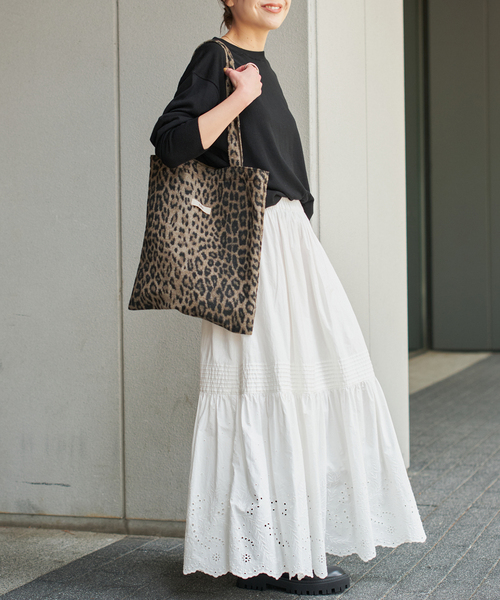 Spick & Span（スピックアンドスパン）の「《一部店舗限定》Uhr/ウーア 別注Animal TOTE（トートバッグ・レディース・ブラウン/ブラック系その他・FREE）」の3枚目の写真