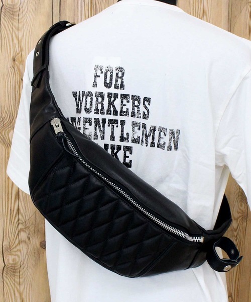 schott（ショット）の「PADDED BODY BAG（ショルダーバッグ