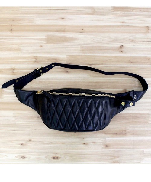 schott(ショット)の「PADDED BODY BAG(ショルダーバッグ・メンズ・ブラック×シルバー/ブラック×ゴールド・FREE)」の8枚目の写真