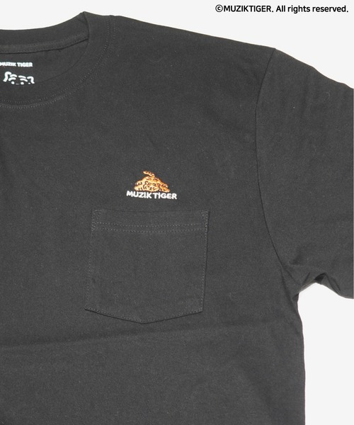 minius(ミニウス)の「【MUZIK TIGER/ムジークタイガー】 トフィー刺繍ポケットTee/韓国デザイン・半袖ポケットT-シャツ(Tシャツ/カットソー・メンズ・アッシュグレー/ブラック/ホワイト・MEDIUM/LARGE/X-LARGE)」の8枚目の写真