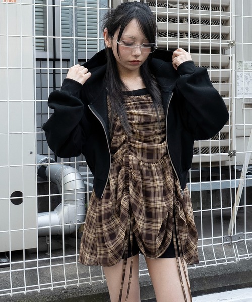 WEGO（ウィゴー）の「WEGO/ドロストデザインキャミワンピース（ワンピース・レディース・ブラウン/ブラック系その他2/ブルー系その他2/ブラック/ホワイト/その他1/ブラウン系その他2/ブルー系その他3・FREE）」の19枚目の写真