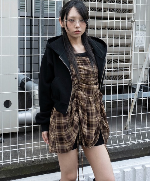 WEGO（ウィゴー）の「WEGO/ドロストデザインキャミワンピース（ワンピース・レディース・ブラウン/ブラック系その他2/ブルー系その他2/ブラック/ホワイト/その他1/ブラウン系その他2/ブルー系その他3・FREE）」の21枚目の写真