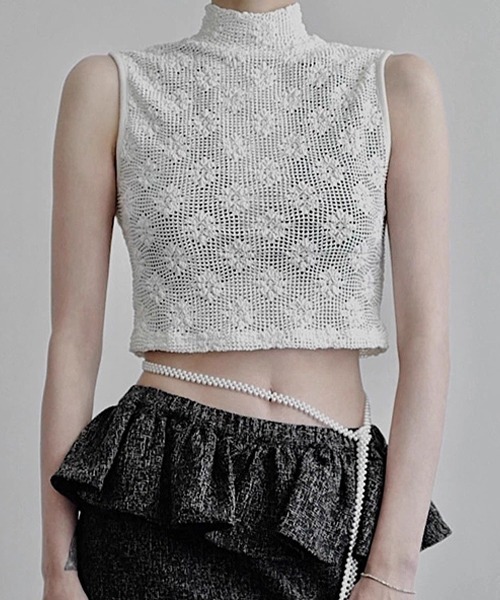 chuclla（チュクラ）の「【CHENTAITAI】フラワーメッシュ ハイネック コンパクトトップ CTW25a007（その他トップス・レディース・アイボリー/ブラック・L）」の2枚目の写真