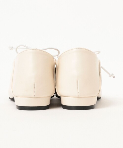 BEAMS HEART(ビームスハート)の「レースアップ スクエアトゥ シューズ(22.5~24.5cm)(ドレスシューズ・レディース・オフホワイト/ブラック・SMALL/MEDIUM/LARGE)」の19枚目の写真