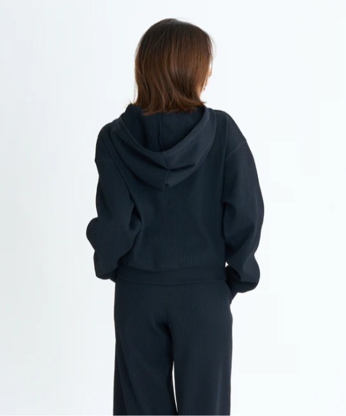 ROXY(ロキシー)の「BE ACTIVE HOODIE/ロキシー速乾UVケアワッフルジップアップパーカー・フーディー(スウェット・レディース・ブラック/カモフラージュ/ホワイト・SMALL/MEDIUM/LARGE)」の19枚目の写真