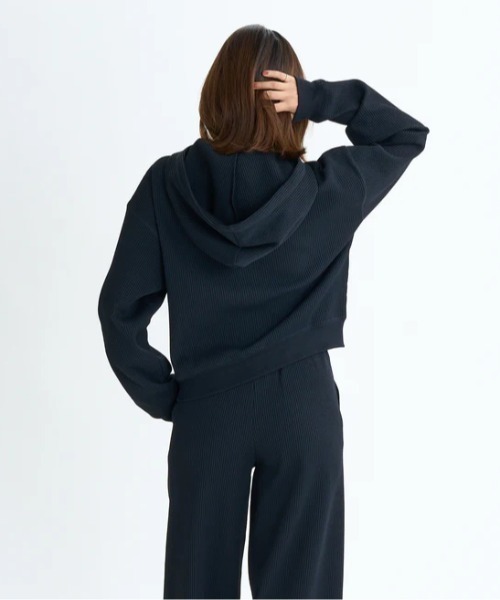 ROXY(ロキシー)の「BE ACTIVE HOODIE/ロキシー速乾UVケアワッフルジップアップパーカー・フーディー(スウェット・レディース・ブラック/カモフラージュ/ホワイト・SMALL/MEDIUM/LARGE)」の17枚目の写真