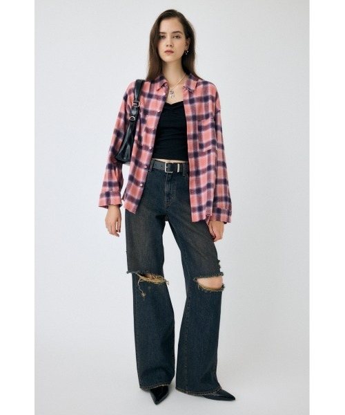 MOUSSY(マウジー)の「KNEE SLIT WIDE STRAIGHT(デニムパンツ・レディース・ブルー/ダークブルー・0/1/2)」の22枚目の写真