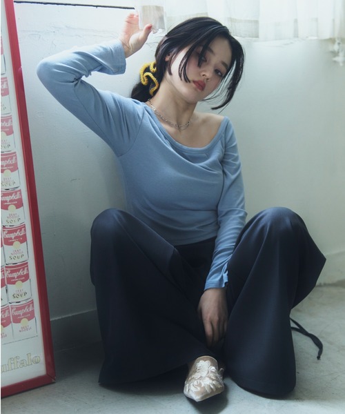 bita.（ビタ）の「サイドリボン2タックワイドパンツ（スラックス・レディース・ブラック/ベージュ/チャコールグレー・LARGE/MEDIUM）」の4枚目の写真