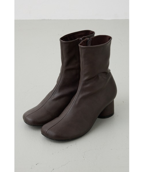 crie conforto（クリーコンフォルト）の「ラウンドトゥストレッチブーツ　靴（ブーツ・レディース・ブラウン/ブラック・SMALL/MEDIUM/LARGE/LL）」の2枚目の写真
