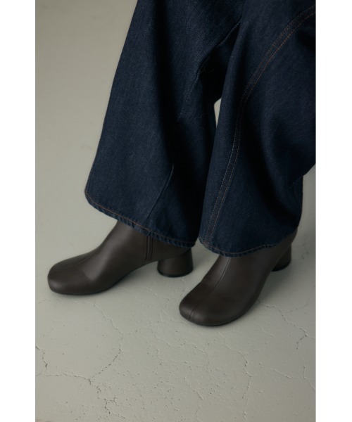 crie conforto（クリーコンフォルト）の「ラウンドトゥストレッチブーツ　靴（ブーツ・レディース・ブラウン/ブラック・SMALL/MEDIUM/LARGE/LL）」の16枚目の写真