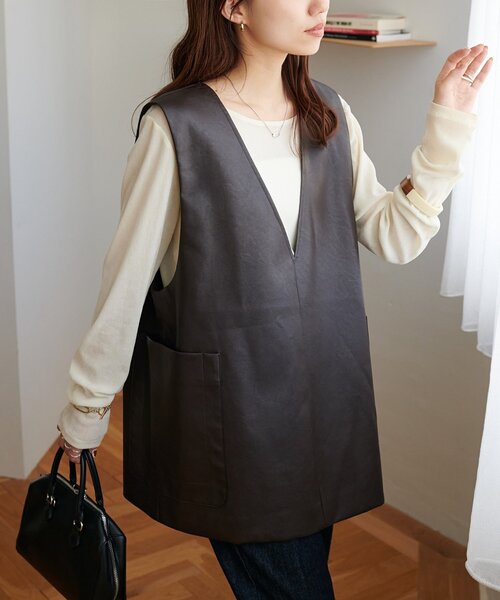 フェイクレザーVネックベスト（ベスト）｜DISCOAT（ディスコート）の