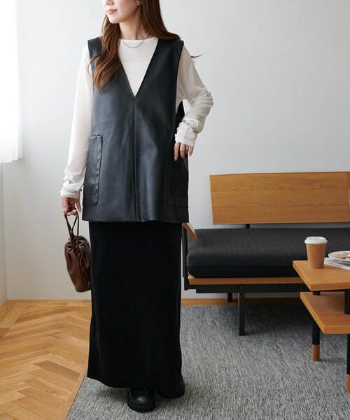 DISCOAT(ディスコート)の「フェイクレザーVネックベスト(ベスト・レディース・ブラック/ブラウン・FREE)」の9枚目の写真