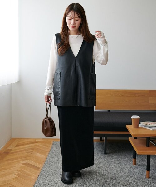 DISCOAT(ディスコート)の「フェイクレザーVネックベスト(ベスト・レディース・ブラック/ブラウン・FREE)」の10枚目の写真