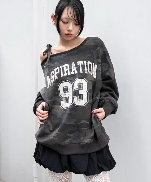 WEGO（ウィゴー）の「WEGO/【25年秋冬新作】2WAYグラフィックワンショルBIGスウェット（スウェット・レディース・その他1/その他2/その他3/その他4/その他5/その他6/その他7/その他8・FREE）」の3枚目の写真