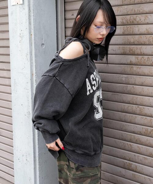 WEGO（ウィゴー）の「WEGO/【25年秋冬新作】2WAYグラフィックワンショルBIGスウェット（スウェット・レディース・その他1/その他2/その他3/その他4/その他5/その他6/その他7/その他8・FREE）」の20枚目の写真