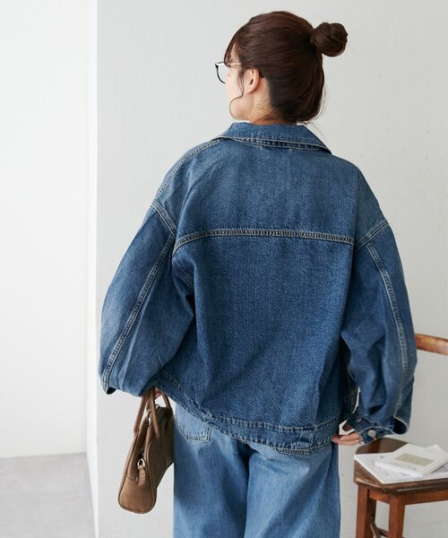 DISCOAT(ディスコート)の「LEVIS BALLOON SLEEVE TRCKER JK(デニムジャケット・レディース・サックスブルー・SMALL)」の6枚目の写真