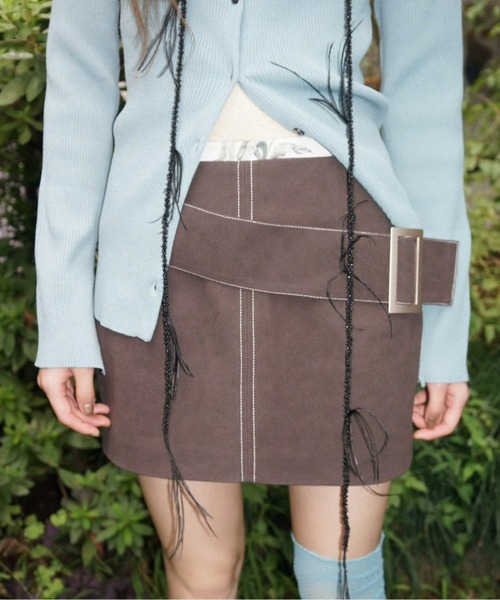 musubore（ムスボレ）の「low waist suede mini skirt / ローウエストスエードミニスカート（スカート・レディース・ダークブラウン/ベージュ・FREE）」の2枚目の写真
