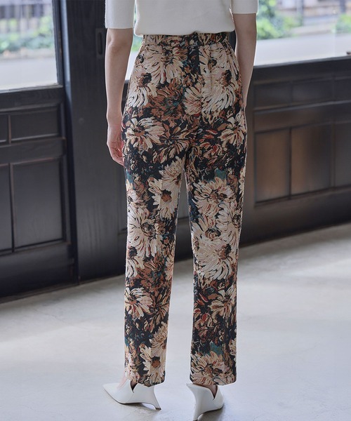 ELFRANK（エルフランク）の「ゴブランフラワー テーパードパンツ ゴブラン織 花柄（その他パンツ・レディース・グレー/ベージュ・L/M/S）」の20枚目の写真