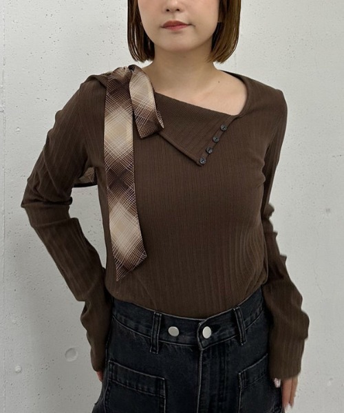 archives(アルシーヴ)の「肩リボンワンショルカットTOPS(Tシャツ/カットソー・レディース・チャコールグレー/ブラウン/ブラック・MEDIUM)」の3枚目の写真