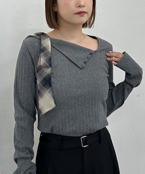 archives(アルシーヴ)の「肩リボンワンショルカットTOPS(Tシャツ/カットソー・レディース・チャコールグレー/ブラウン/ブラック・MEDIUM)」の2枚目の写真