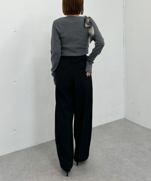 archives(アルシーヴ)の「肩リボンワンショルカットTOPS(Tシャツ/カットソー・レディース・チャコールグレー/ブラウン/ブラック・MEDIUM)」の13枚目の写真