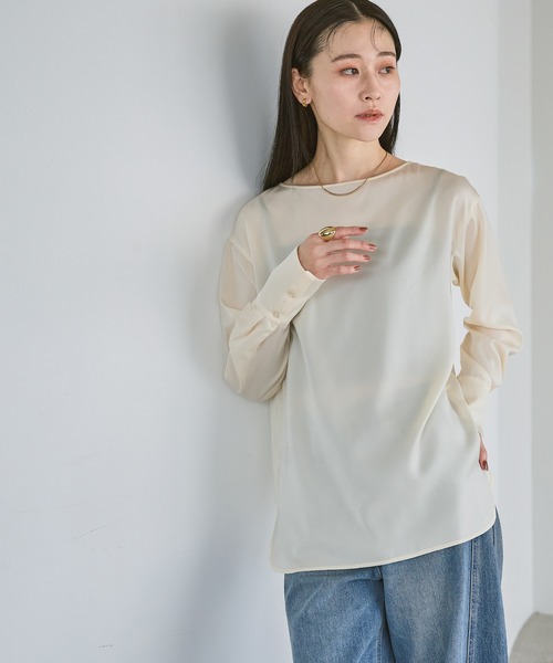 A part by(アパートバイ)の「サテンブラウス(Tシャツ/カットソー・レディース・ライトグレー/ブラック/アイボリー・FREE)」の1枚目の写真