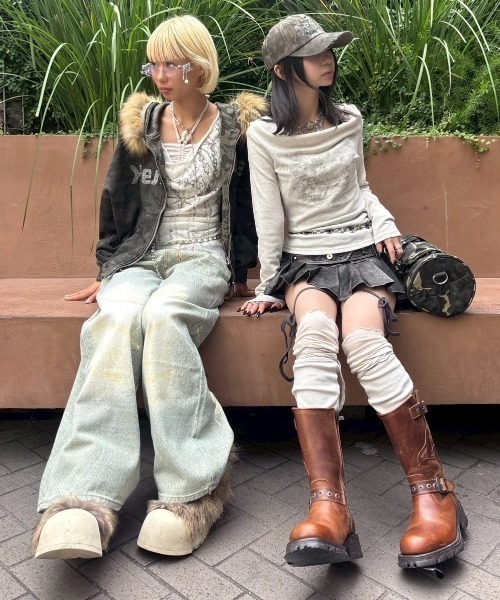 GATELESS（ゲートレス）の「【GATELESS】VINTAGE PRINT BUGGY DENIM PANTS / 【ゲートレス】ビンテージプリントバギーデニムパンツ（デニムパンツ・レディース・ライトブルー・L/S/M）」の10枚目の写真