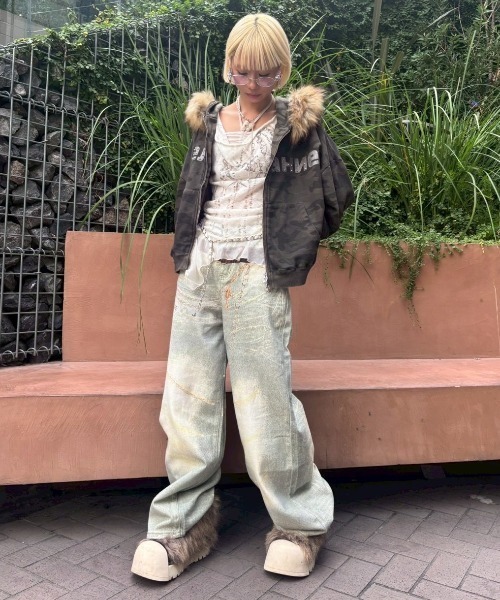 GATELESS（ゲートレス）の「【GATELESS】VINTAGE PRINT BUGGY DENIM PANTS / 【ゲートレス】ビンテージプリントバギーデニムパンツ（デニムパンツ・レディース・ライトブルー・L/S/M）」の13枚目の写真